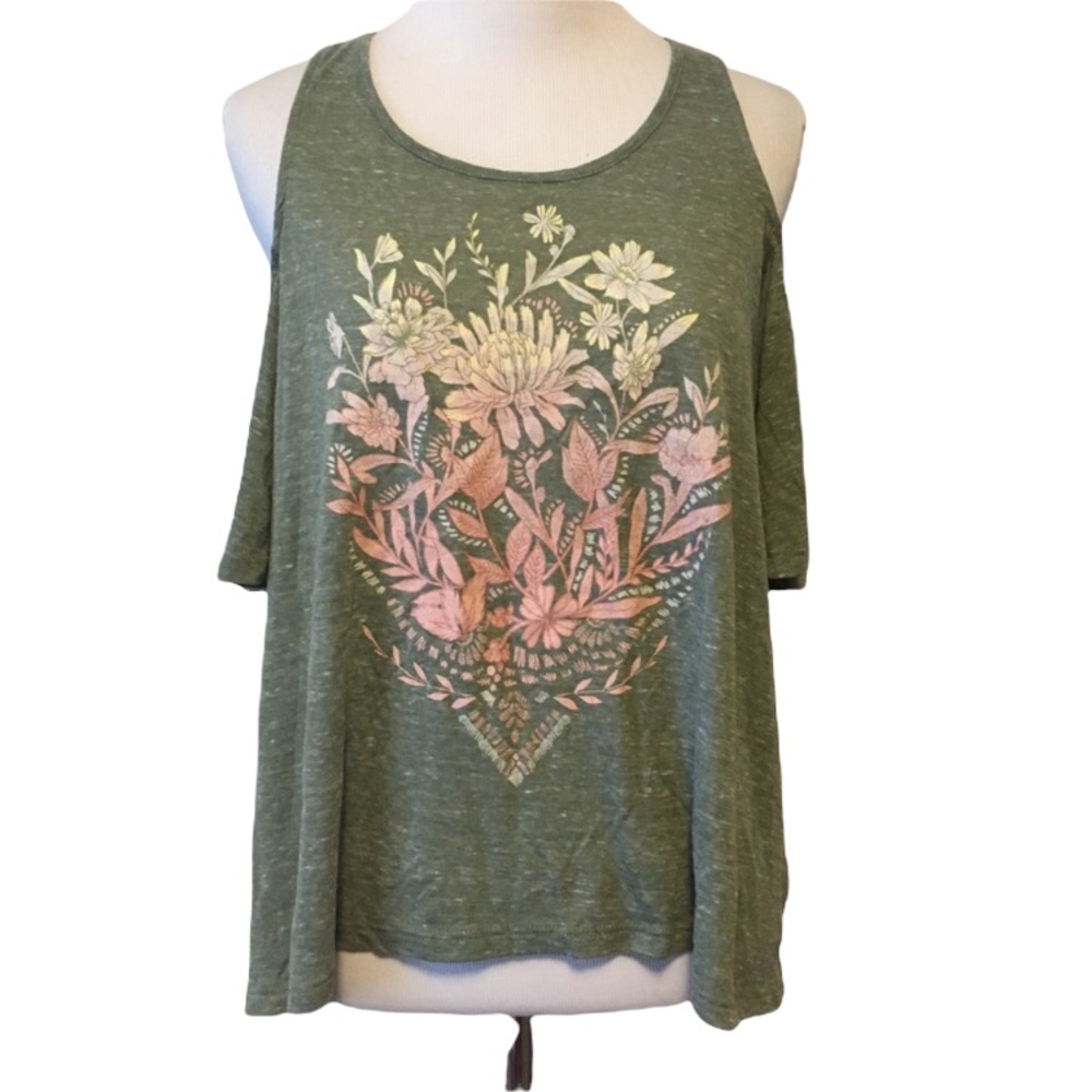 MUDD Cold Shoulder Flower Blouse Medium
